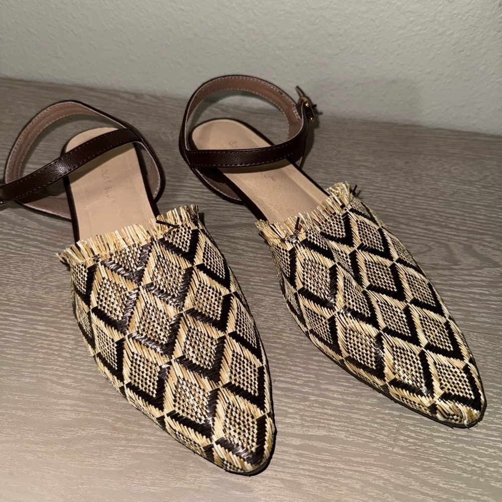 Chocolate Blu Slingback Shoe Leather Brown Tan Woven Raffia Pointed toe size 9